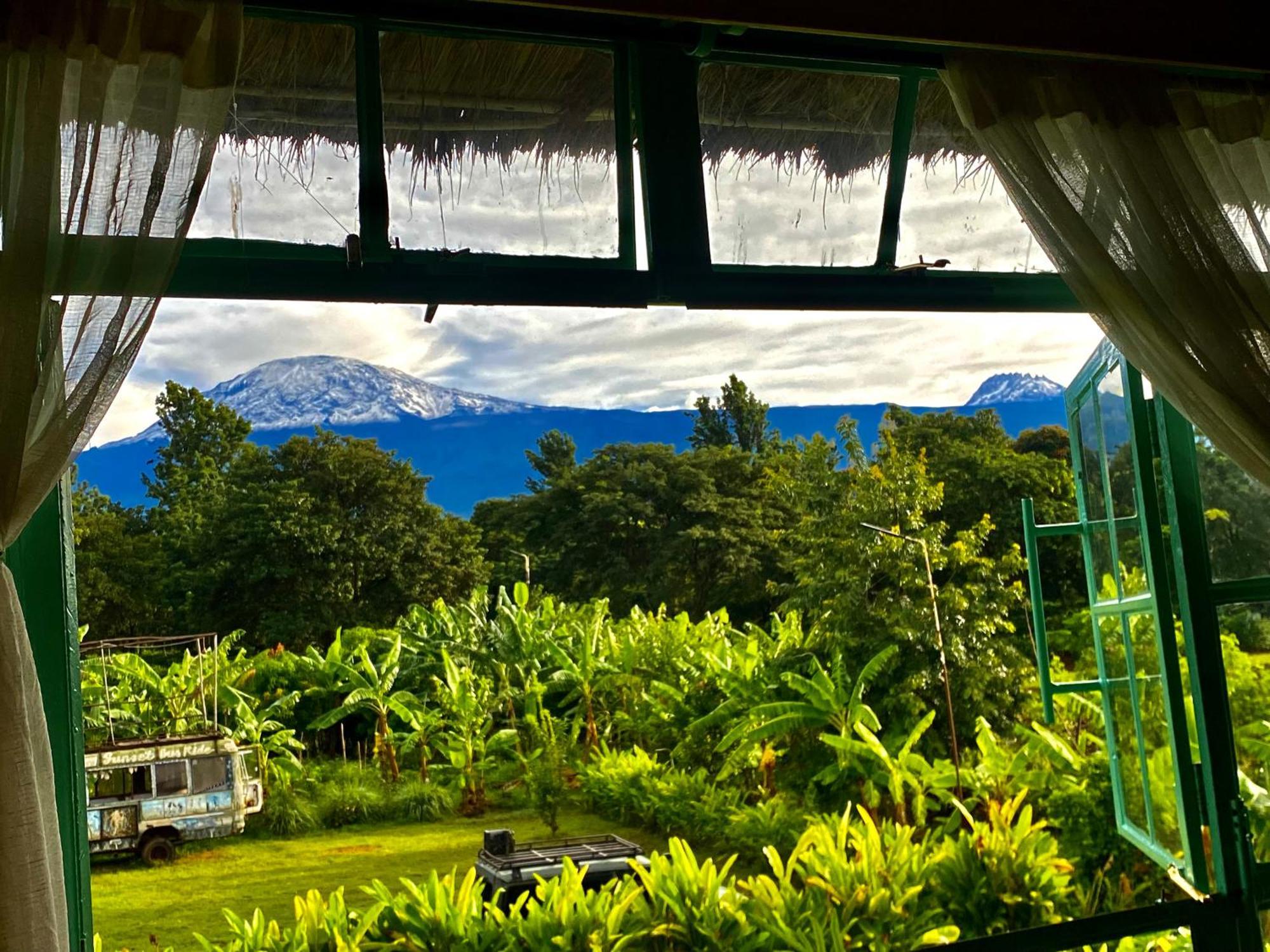 Mount Kilimanjaro 360 View Cottage Uru Exteriör bild